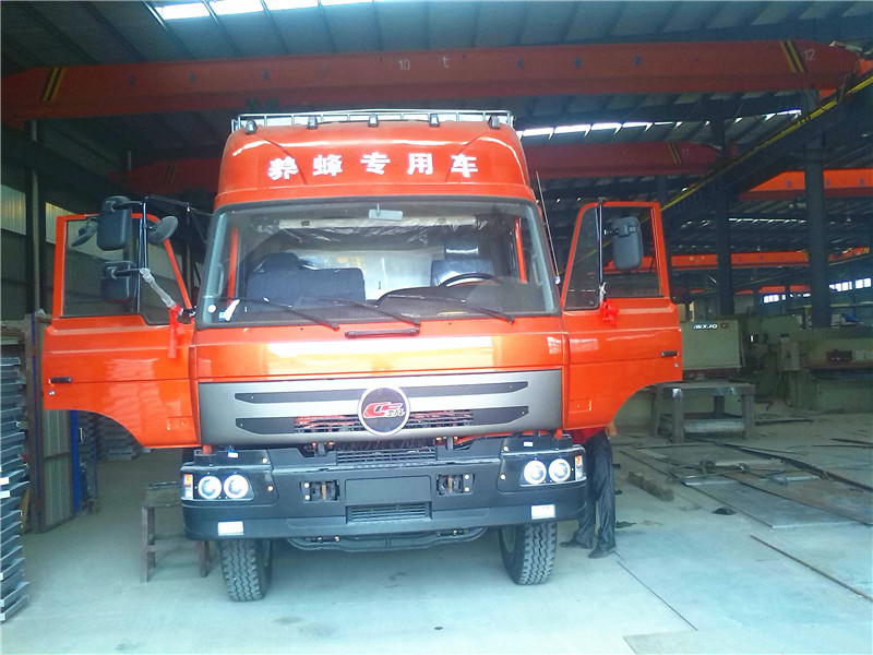 成都蜂農易總2013年7月在我公司訂夠的養(yǎng)峰專用車